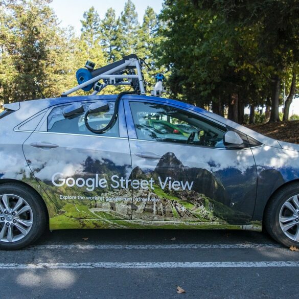 google-maps-street-view-car-4732751_1280