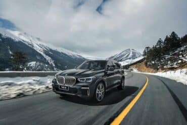 BMW X5 xDrive30Li BMW X5 xDrive40Li